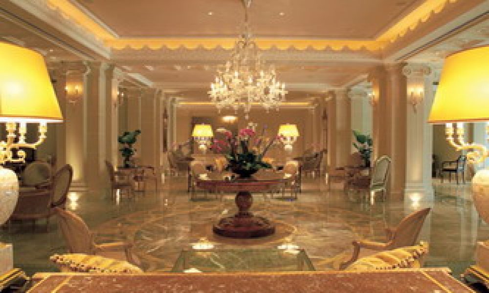 kinggeorge-lobby